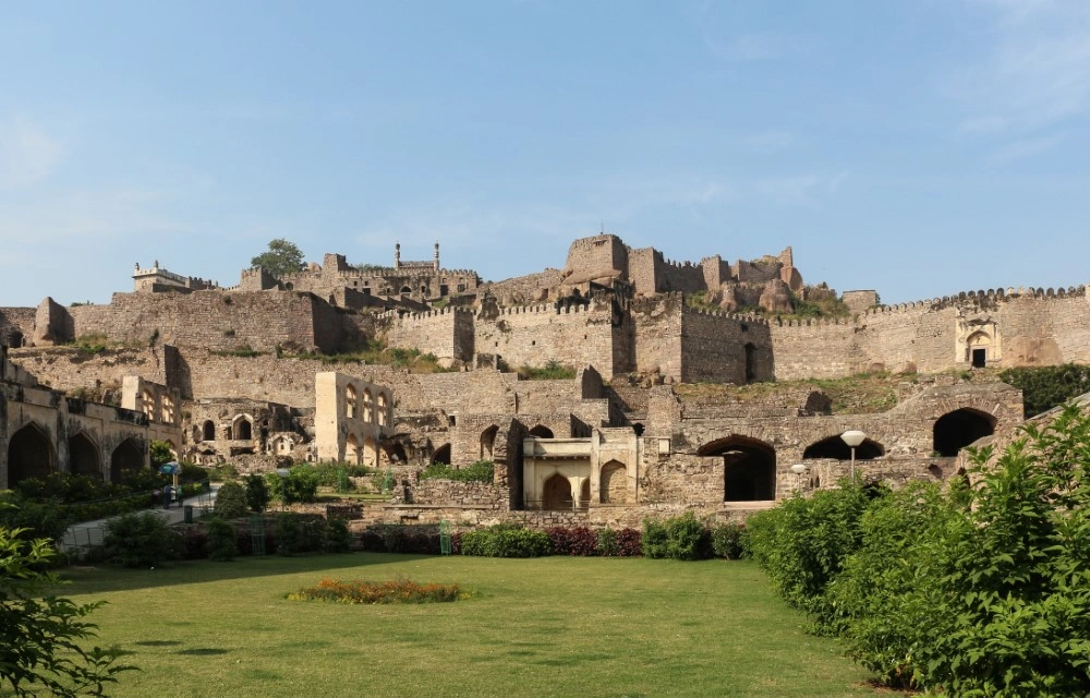 Let us Explore Golconda Fort